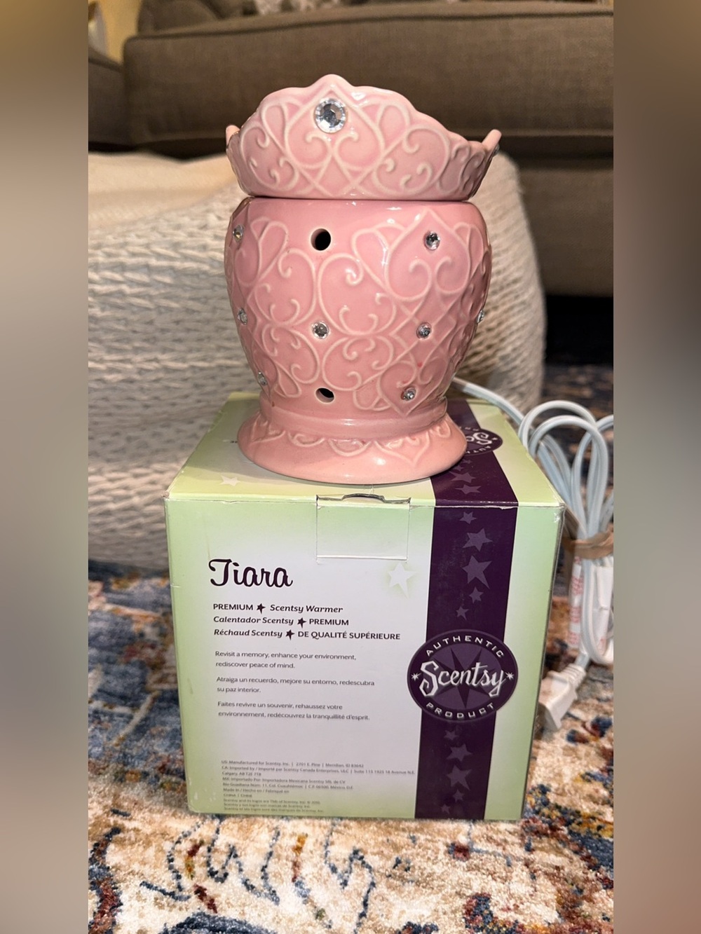 SCENTSY HOME WAX MELT FRAGRANCE FULL SIZE WARMER PINK TIARA W/BOX LIKE NEW